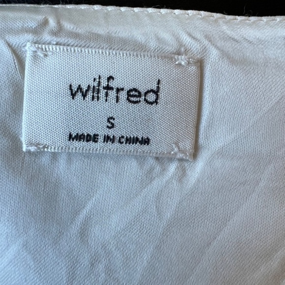 Aritzia Wilfred Verso silky cinch camisole - Picture 8 of 10